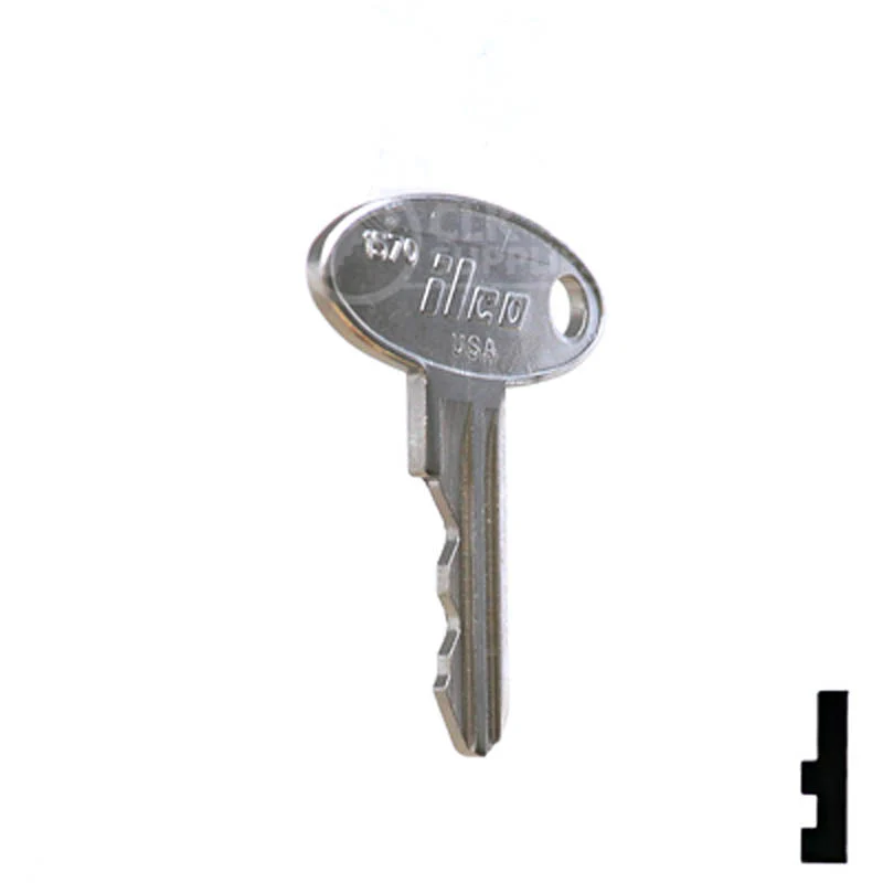 Uncut Key Blank | Ford Tractor | 1570 - Image 5