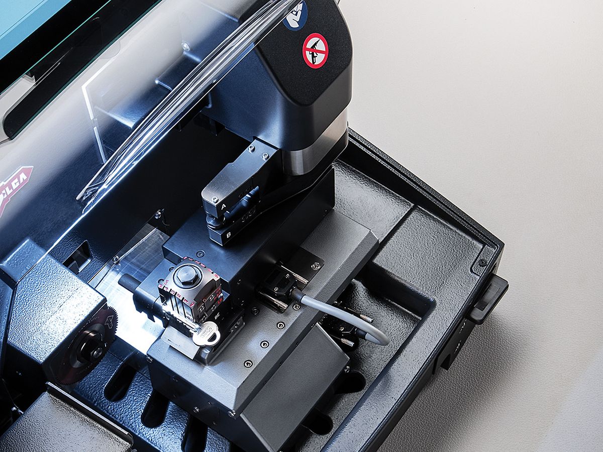 Unocode F900 Electronic Key Machine by Ilco - Image 11